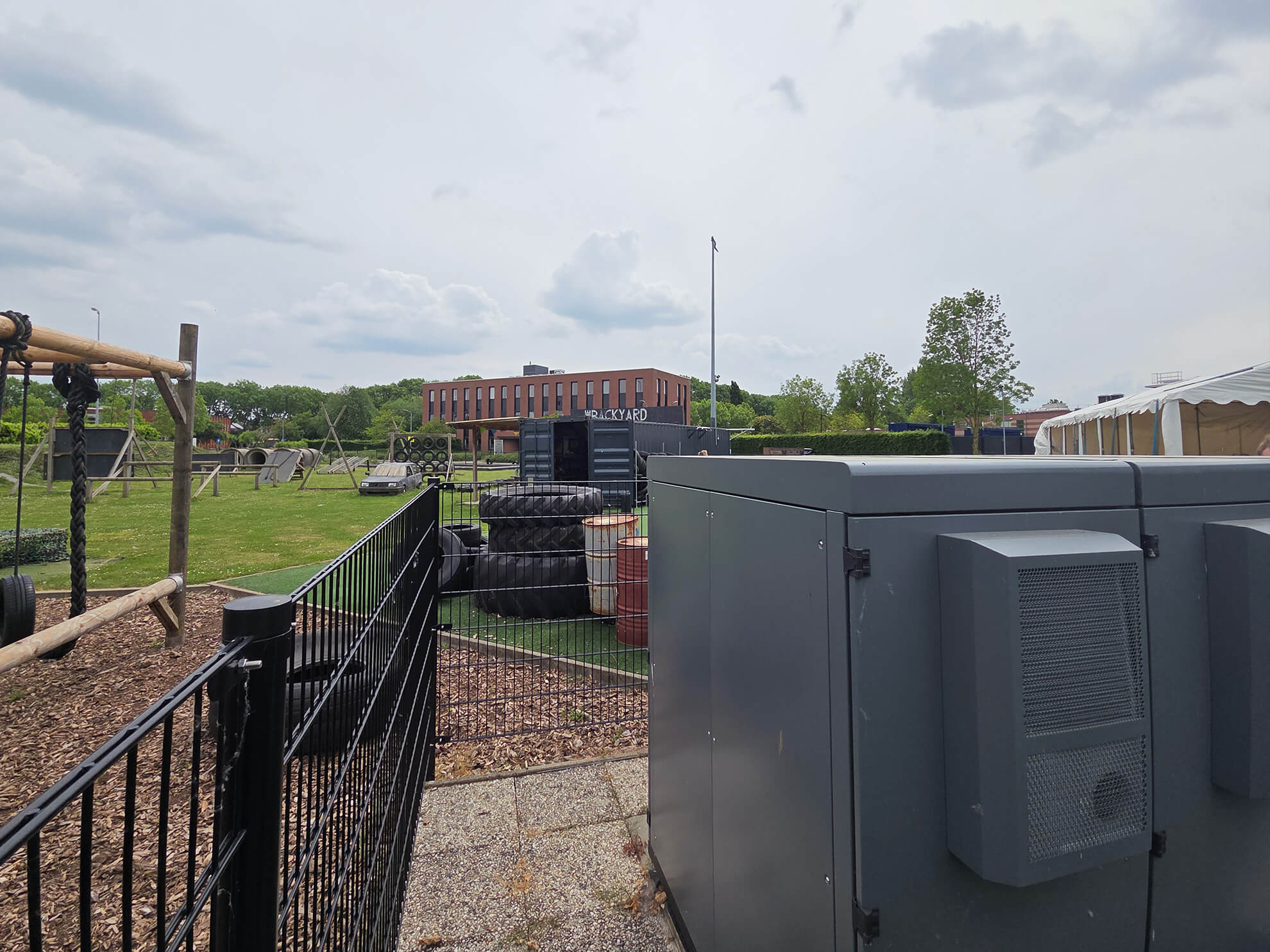 Energiekosten verlagen en extra vermogen met een batterijsysteem